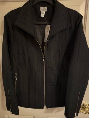 **NWT** Chico's Black Quilted Zip Jacket Chico’s Size 2